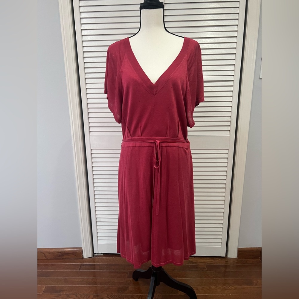 Banana Republic Burgundy V-Neck Midi Dress
